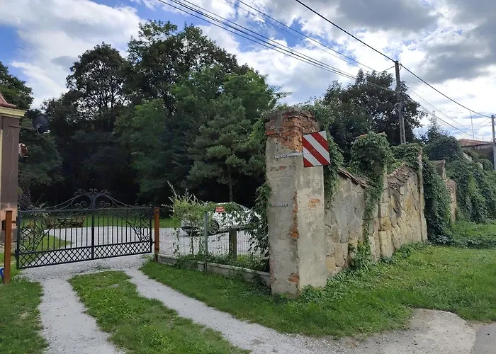 Mieszkanie W Oficynie Palacu Goetza Brzesko